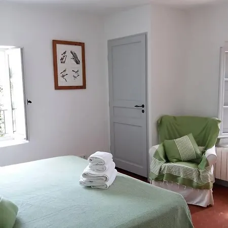 Bastide Au Milieu Des Vignes Et Des Oliviers Holiday home